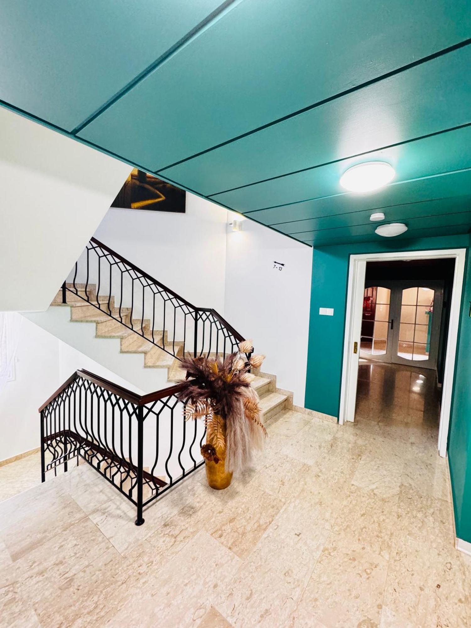 Apartment Modern Nr6 Private Kitchenette And Bathroom Limassol
