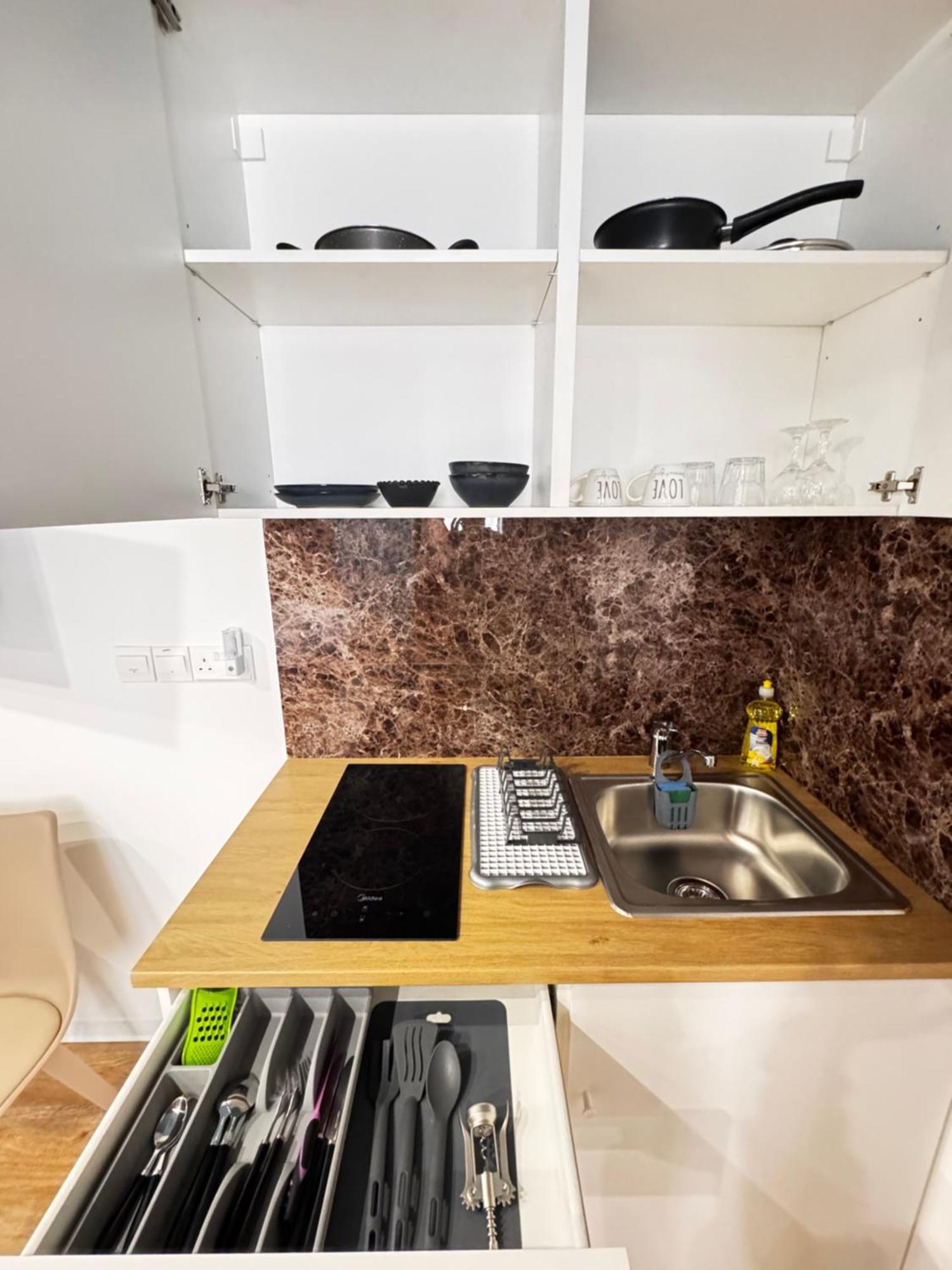 Διαμέρισμα Modern Nr6 Private Kitchenette And Bathroom